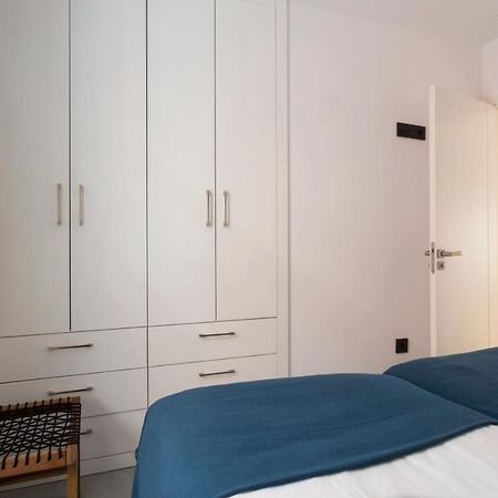 Apartamentos Bajeles Sevilla Urban Bagian luar foto
