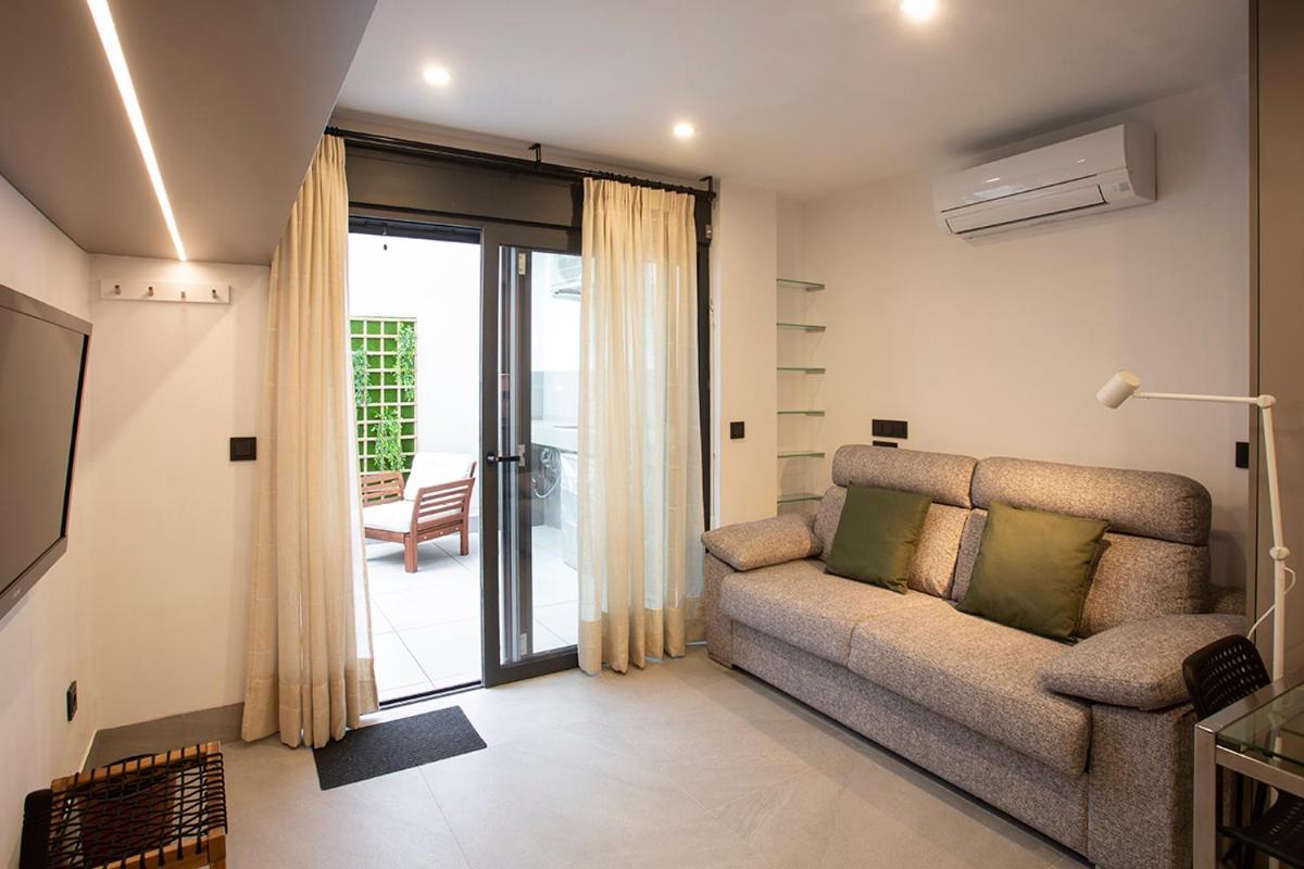 Apartamentos Bajeles Sevilla Urban Bagian luar foto