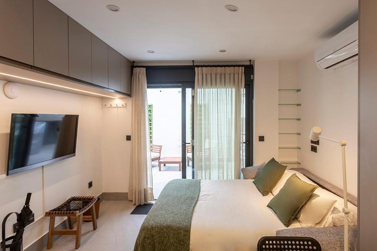 Apartamentos Bajeles Sevilla Urban Bagian luar foto